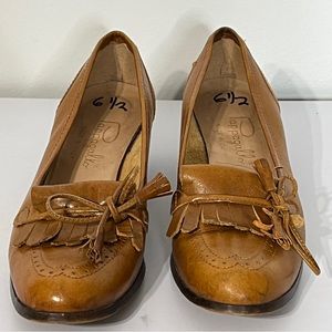 Pappagallo Sophisticated Leather Square Toe Low-med Heels